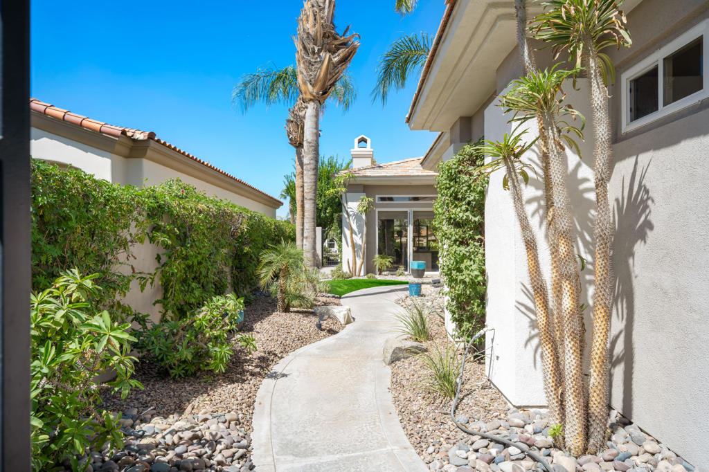 948 Mesa Grande Drive