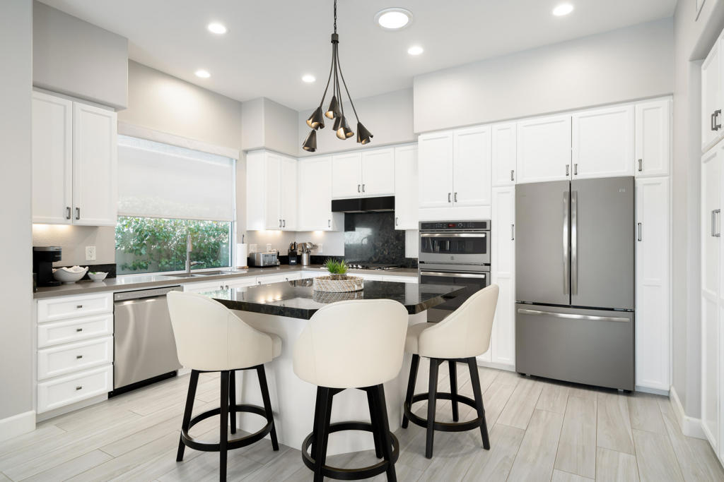 948 Mesa Grande Drive