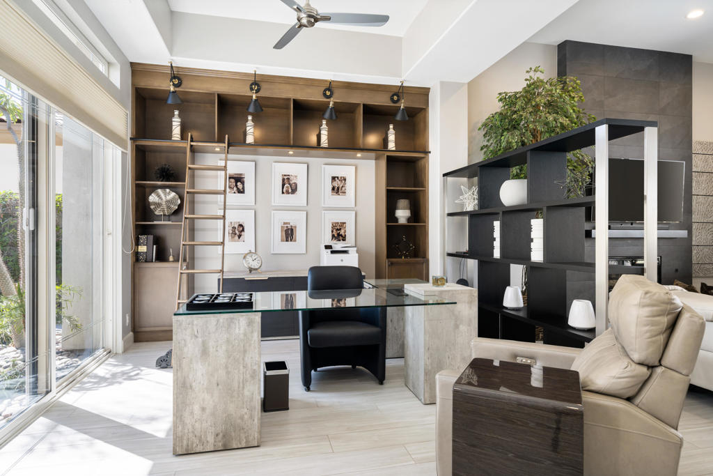 948 Mesa Grande Drive