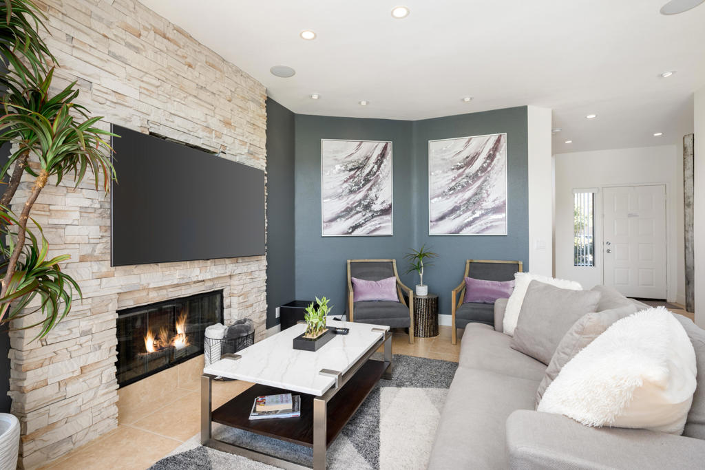 38449 Nasturtium Way