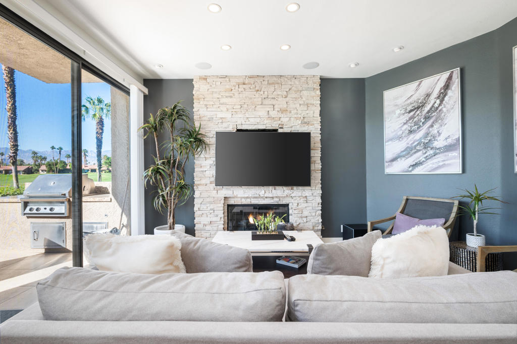 38449 Nasturtium Way