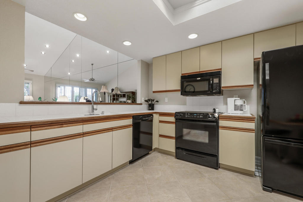 38654 Gladiolus Lane