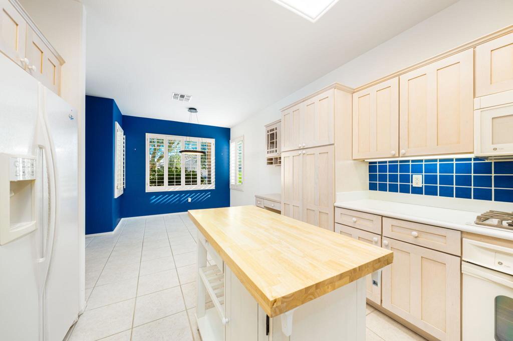 35897 Bramblewood Avenue