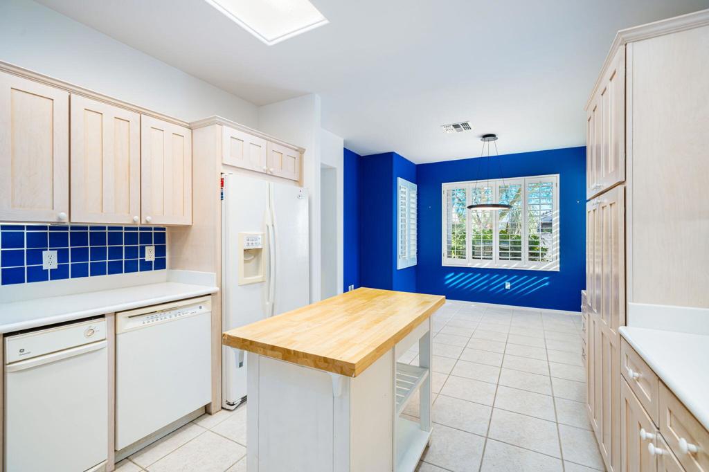 35897 Bramblewood Avenue