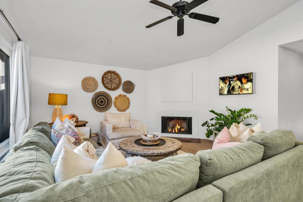 51890 Avenida Juarez