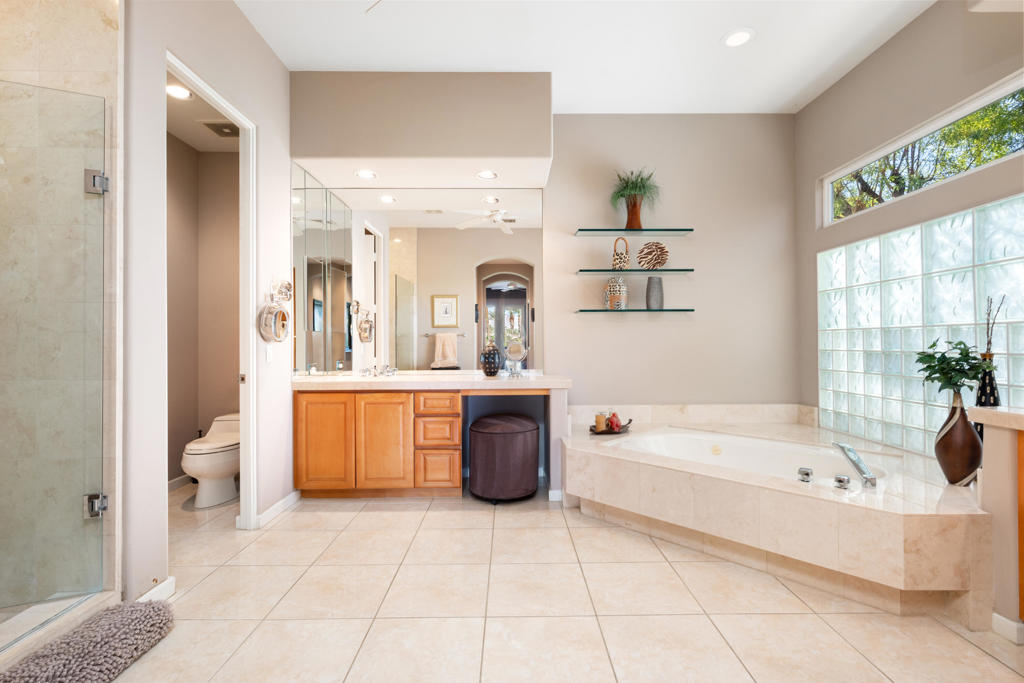 852 Mesa Grande Drive