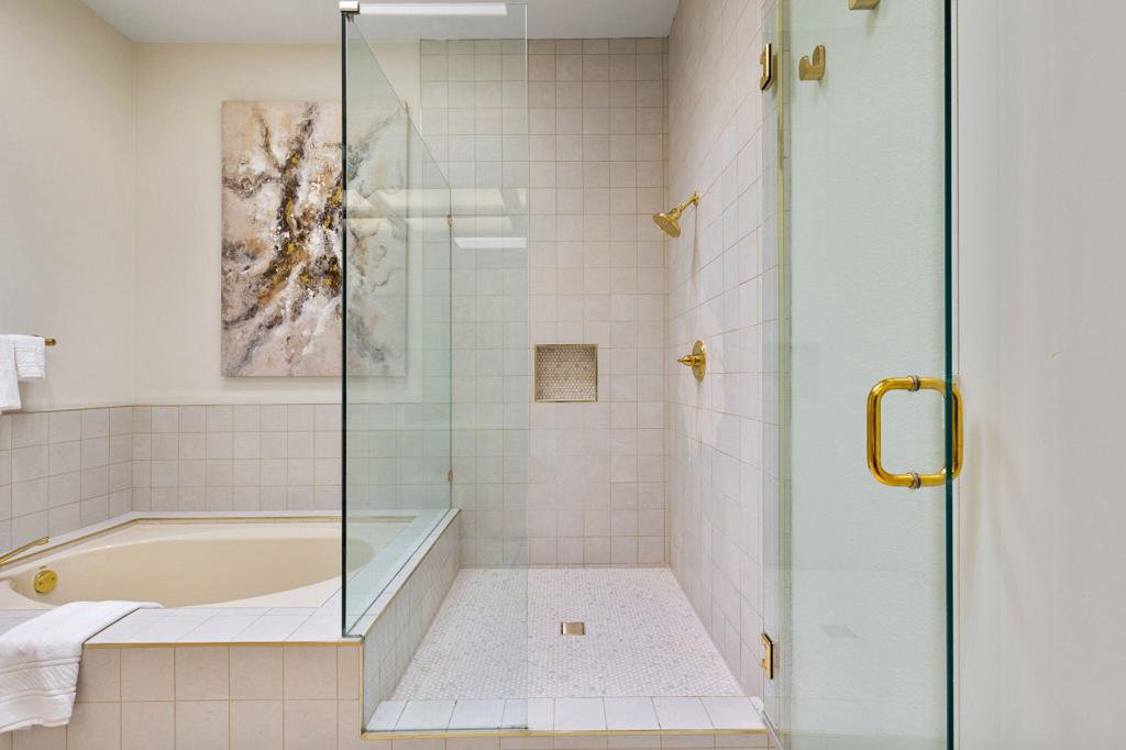 413 Desert Holly Drive