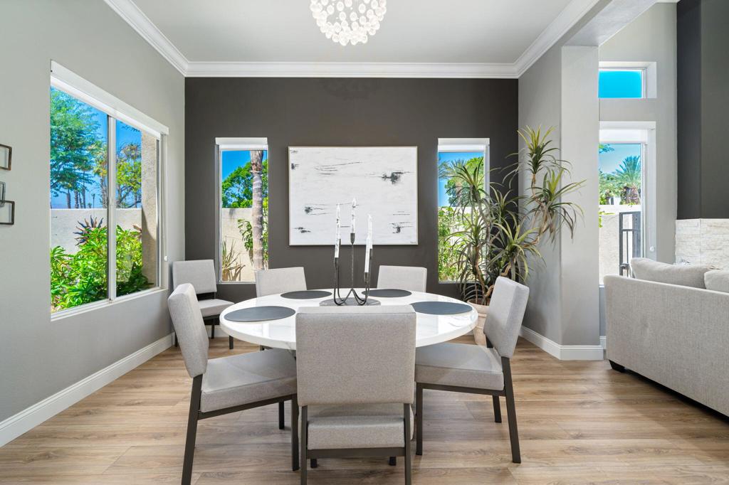 477 White Horse Trail