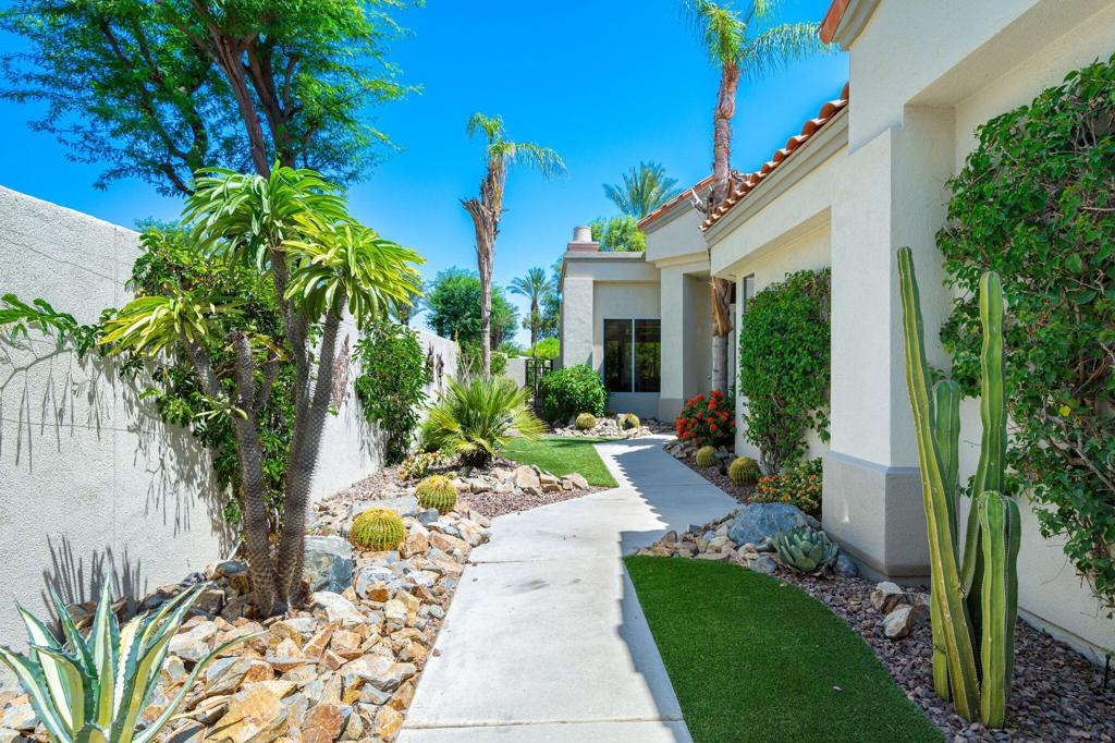 477 White Horse Trail