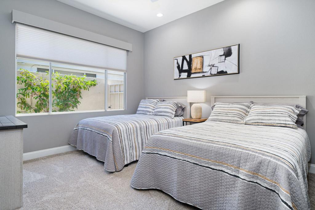 477 White Horse Trail