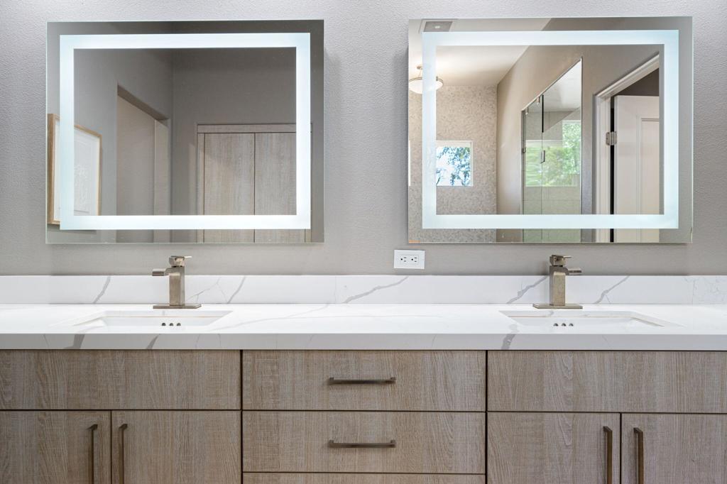 477 White Horse Trail