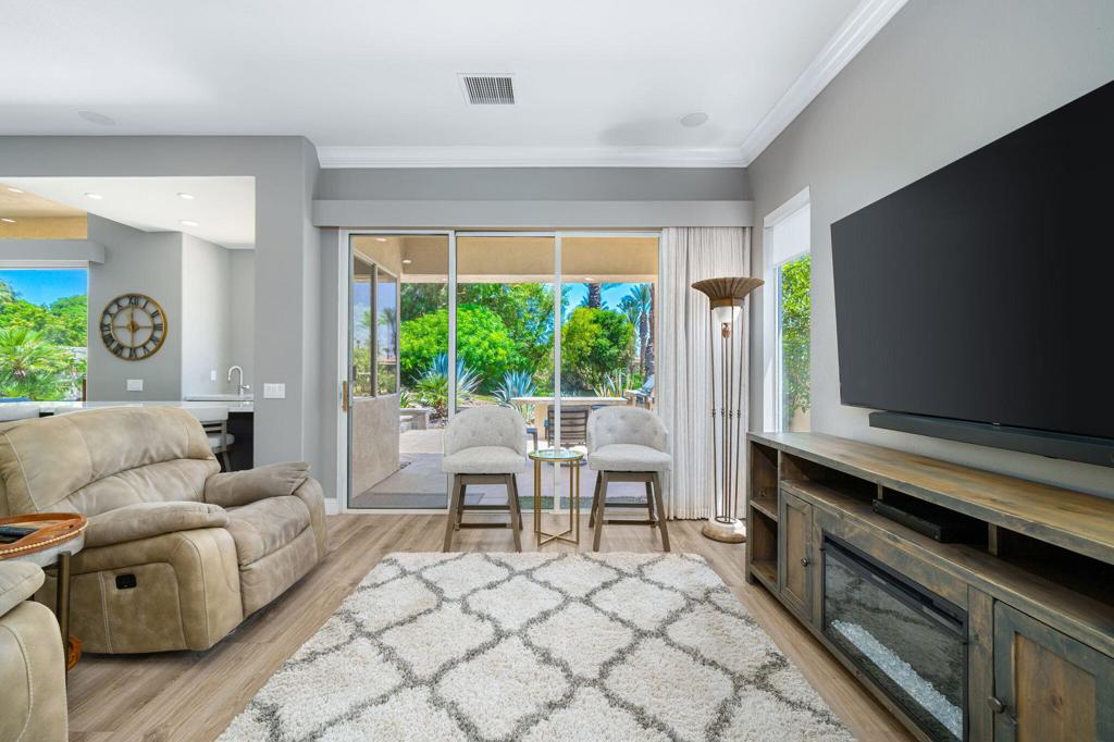 477 White Horse Trail