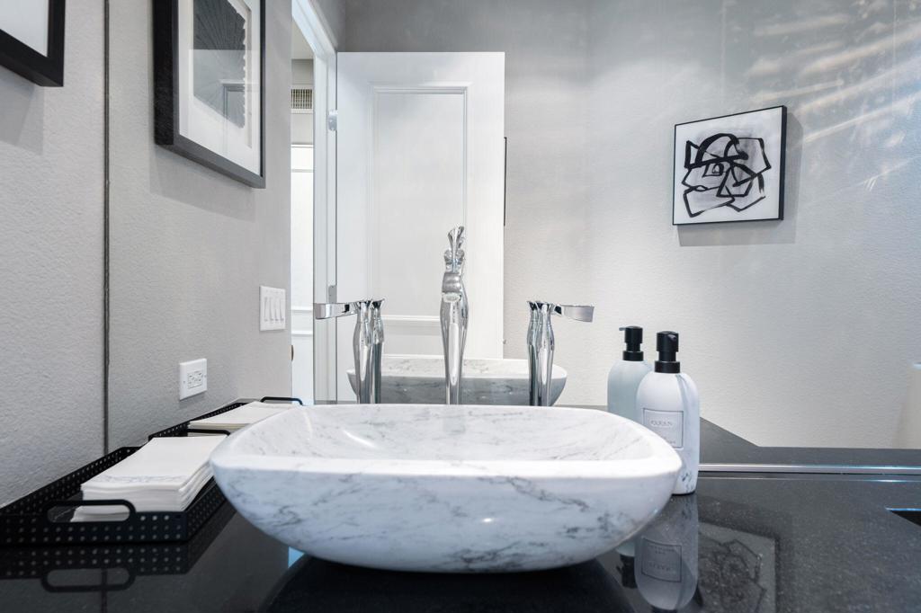 477 White Horse Trail