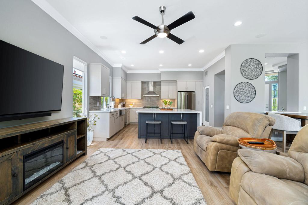 477 White Horse Trail