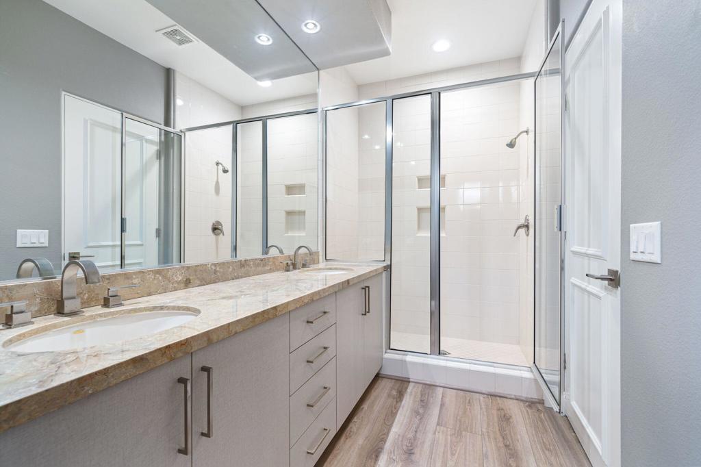 477 White Horse Trail