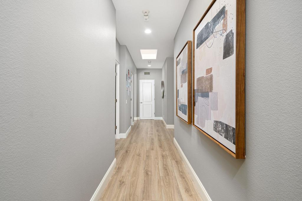 477 White Horse Trail