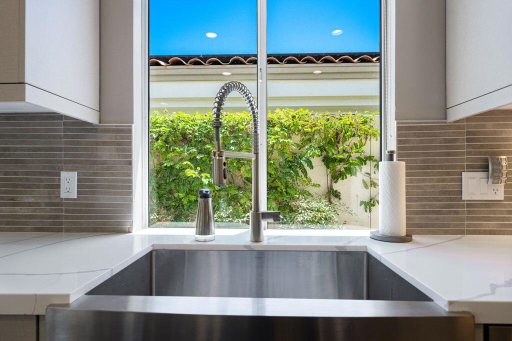 477 White Horse Trail