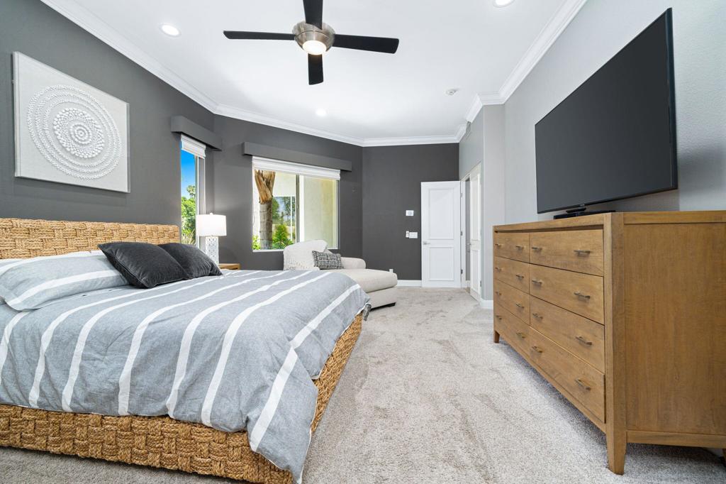 477 White Horse Trail