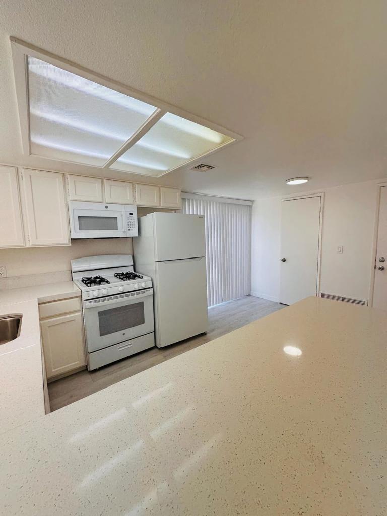 32389 Whispering Palms Trail 2