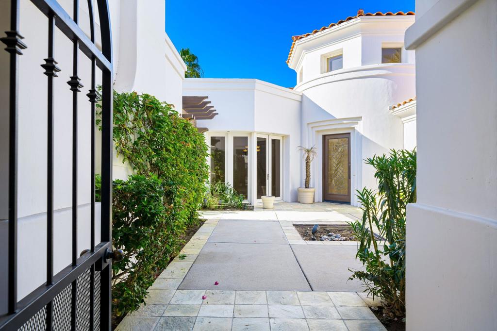 405 Indian Ridge Drive