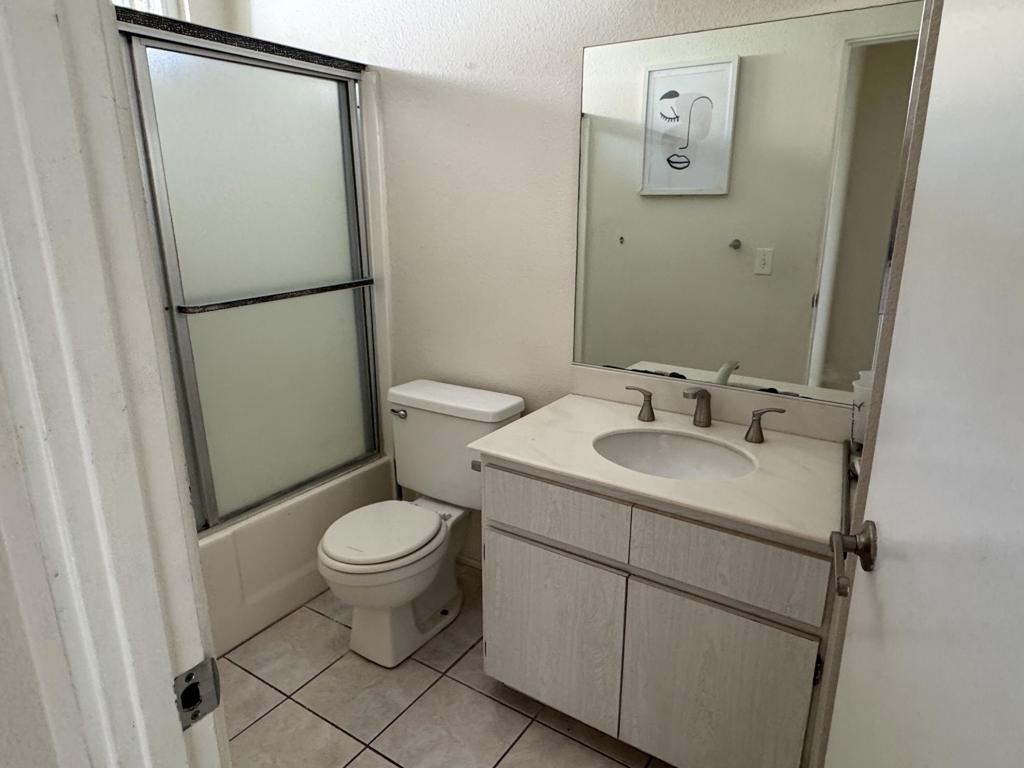 51890 Avenida Juarez