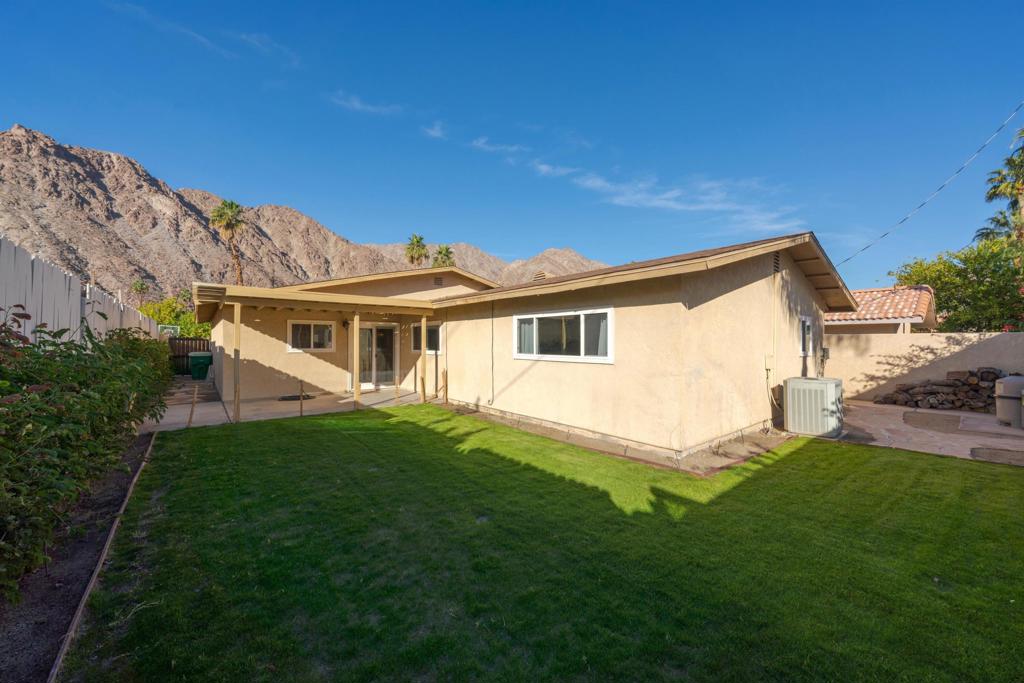 51890 Avenida Juarez