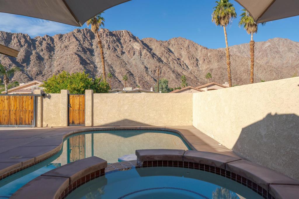 51890 Avenida Juarez