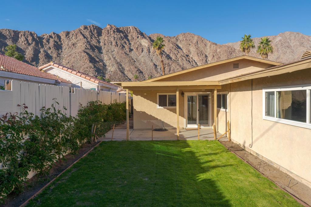 51890 Avenida Juarez