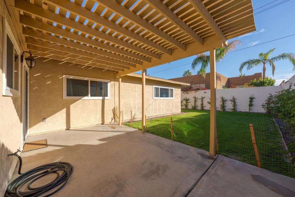 51890 Avenida Juarez