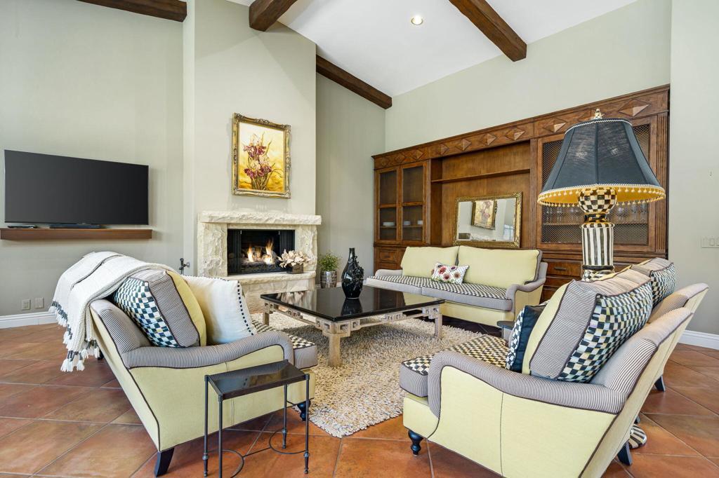 71305 W Thunderbird Terrace