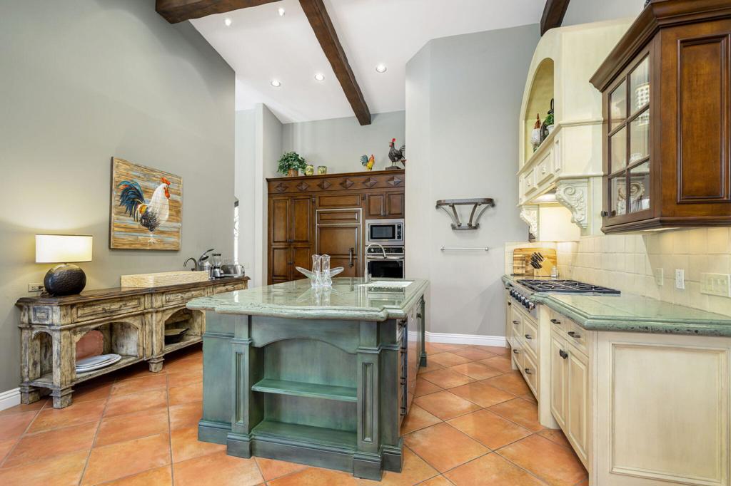 71305 W Thunderbird Terrace