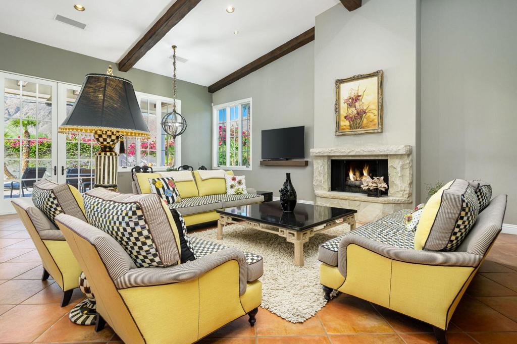 71305 W Thunderbird Terrace