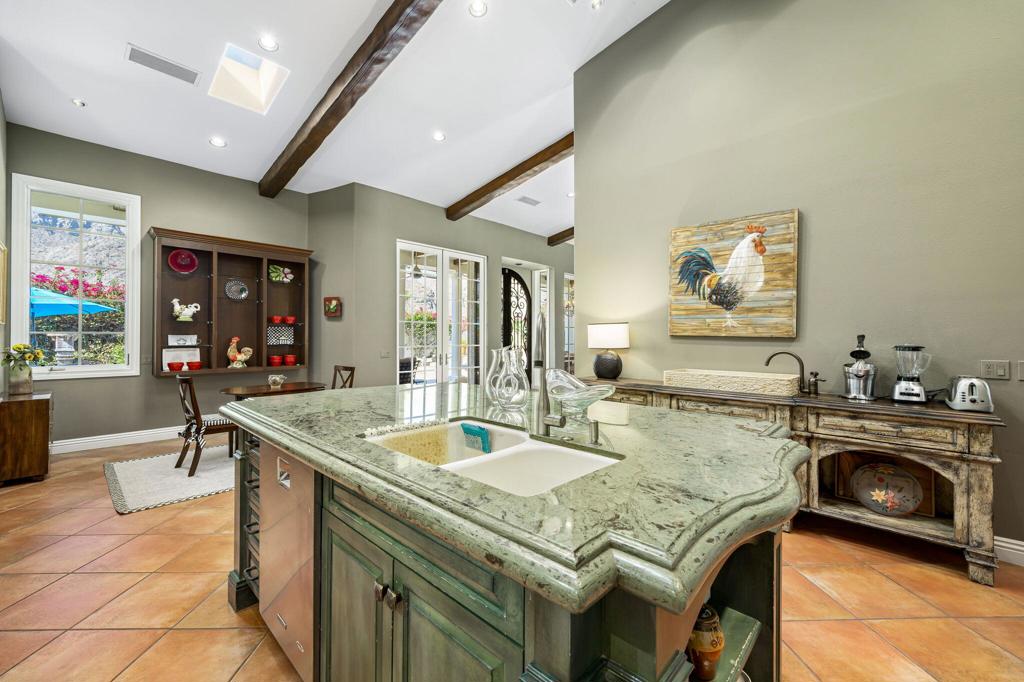 71305 W Thunderbird Terrace