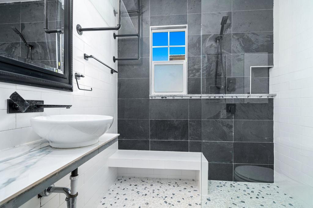 42730 Del Lago Court