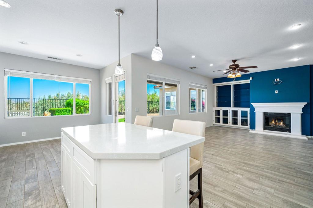 42730 Del Lago Court