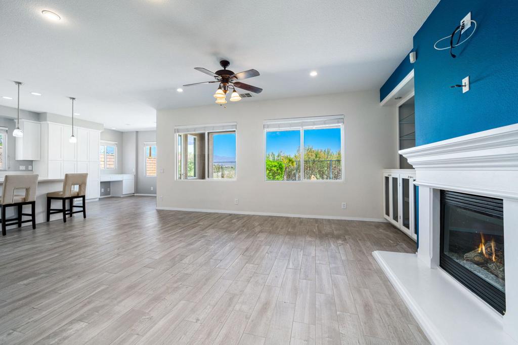 42730 Del Lago Court