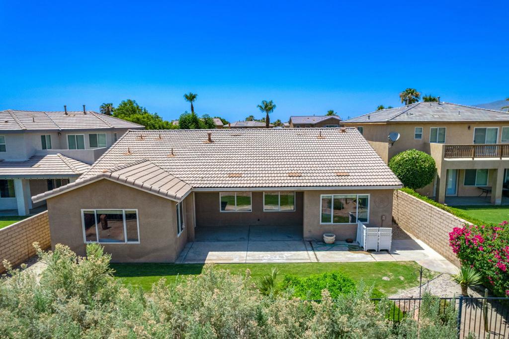 42730 Del Lago Court