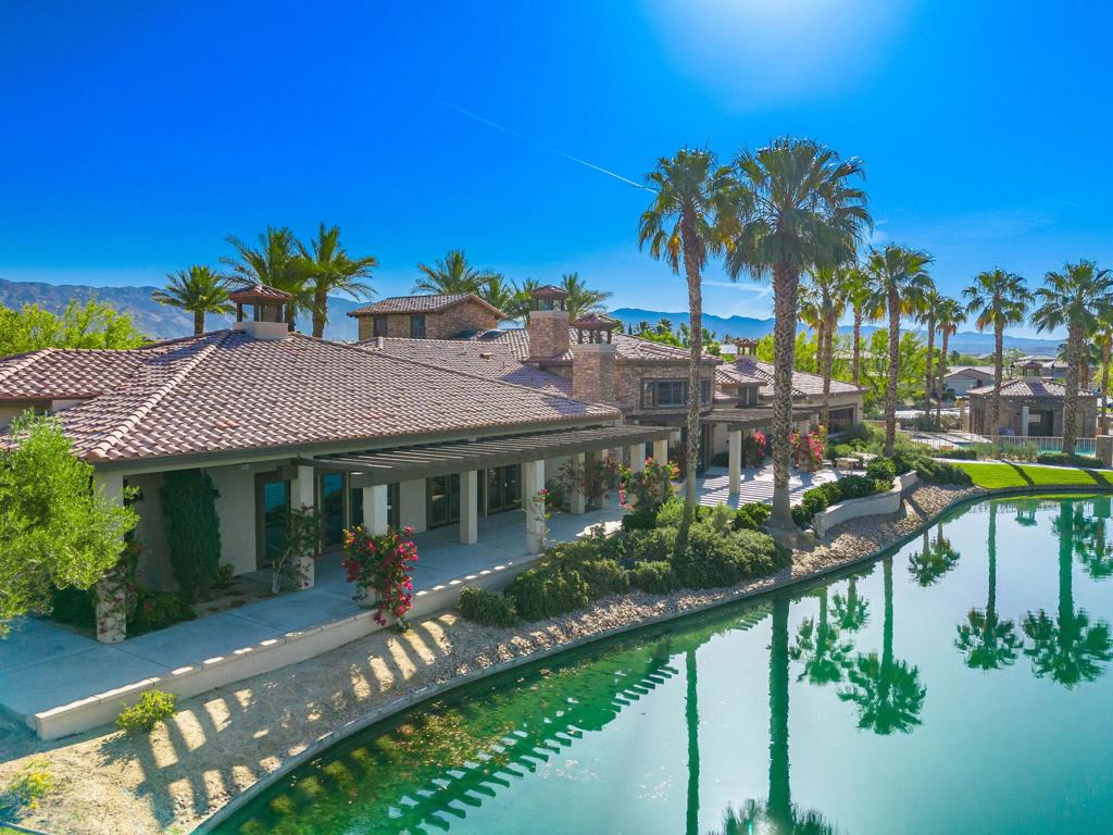 42730 Del Lago Court