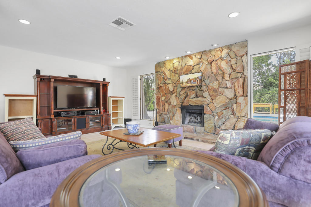 79164 Starlight Lane