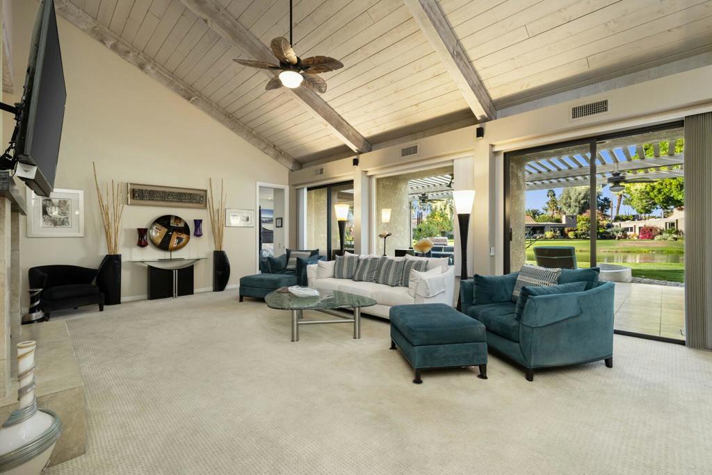 521 Desert West Drive