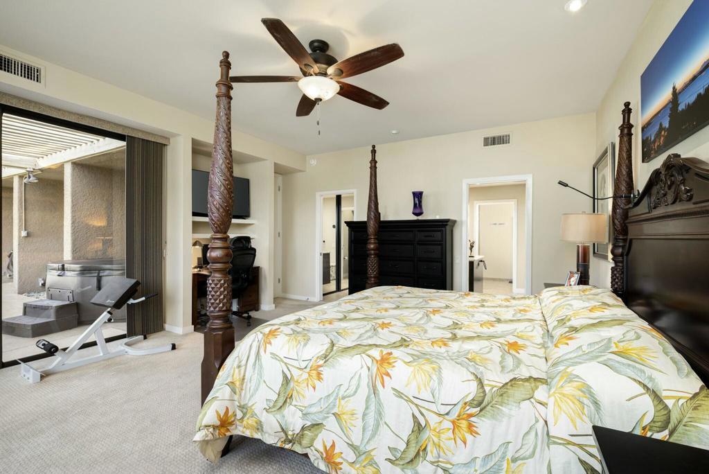 521 Desert West Drive