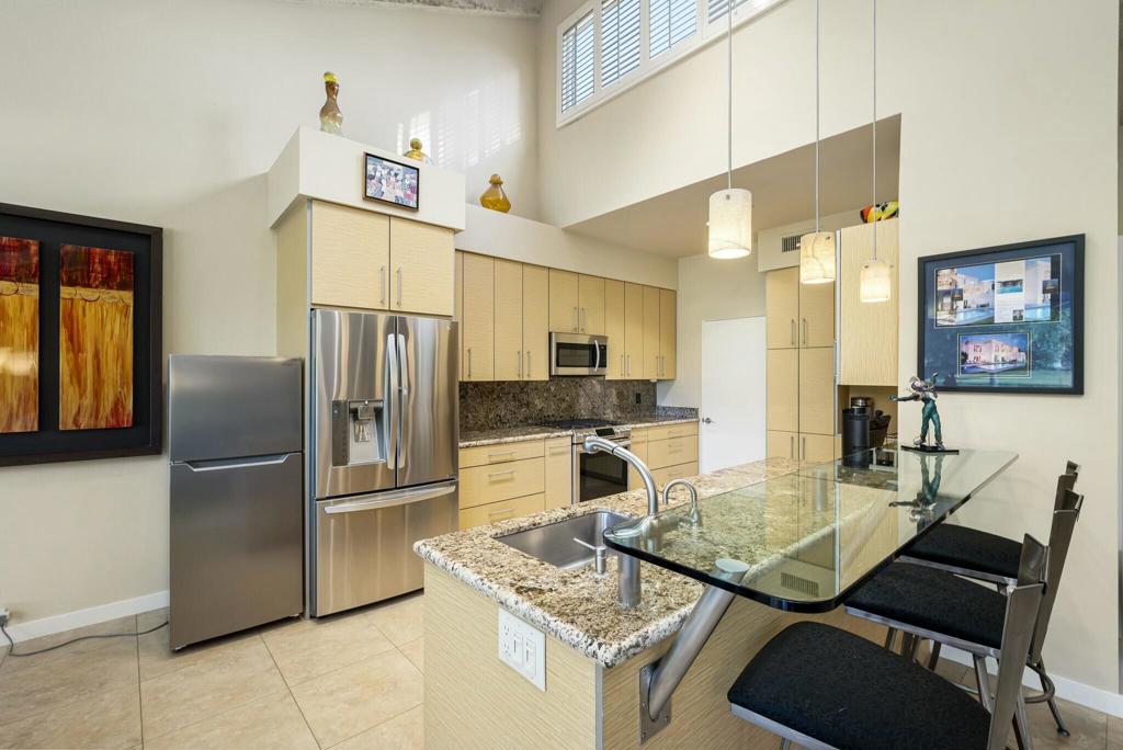 521 Desert West Drive