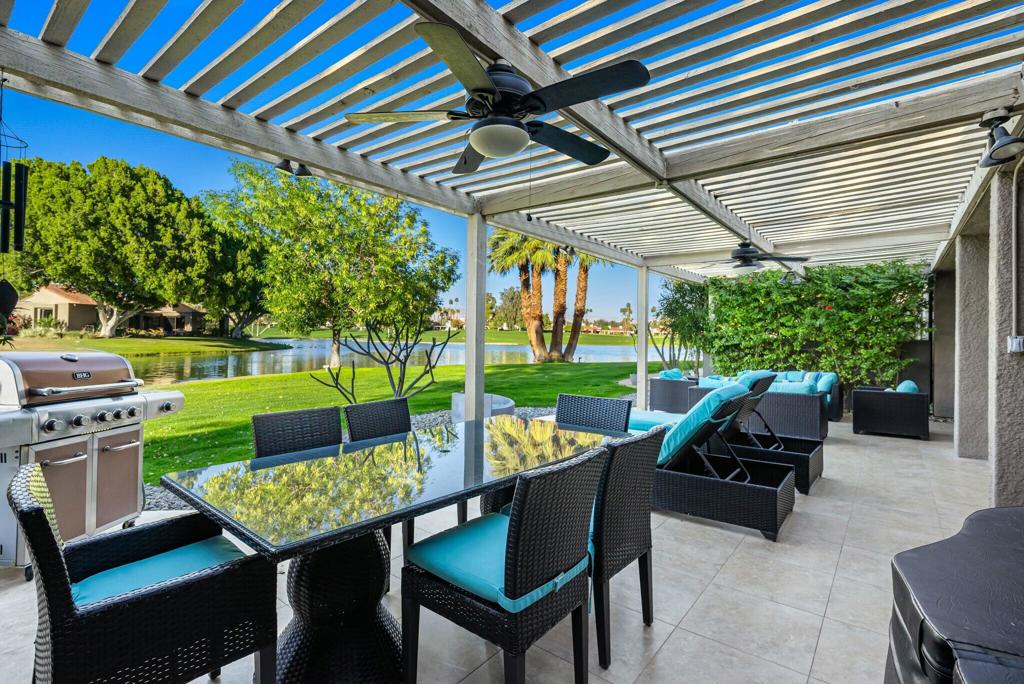 521 Desert West Drive