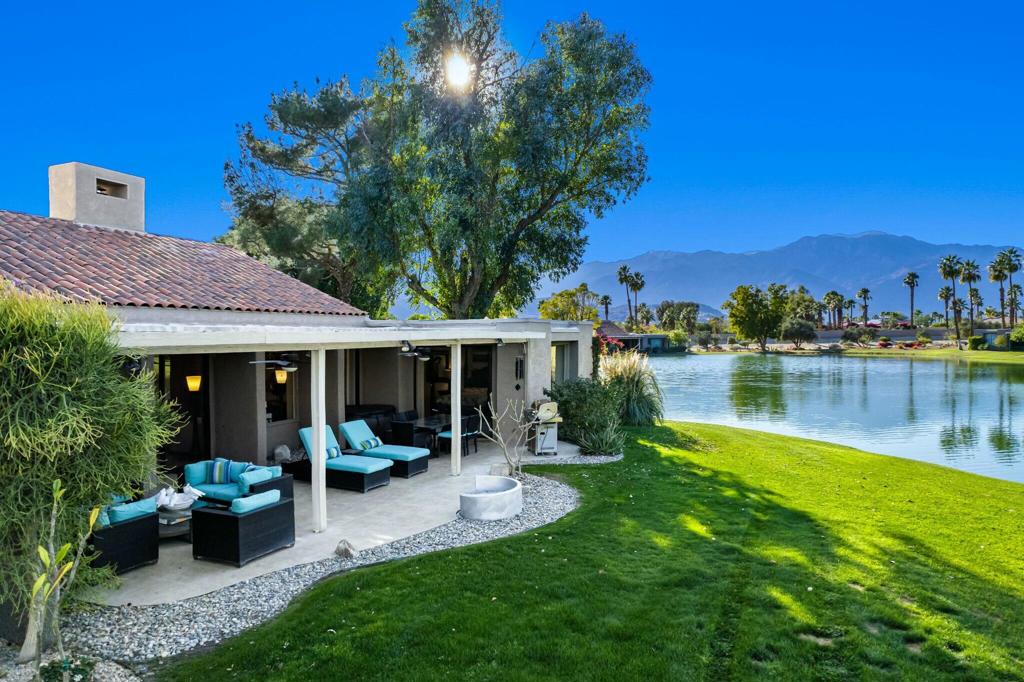 521 Desert West Drive