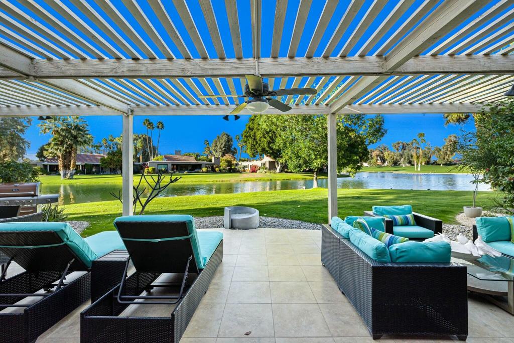 521 Desert West Drive