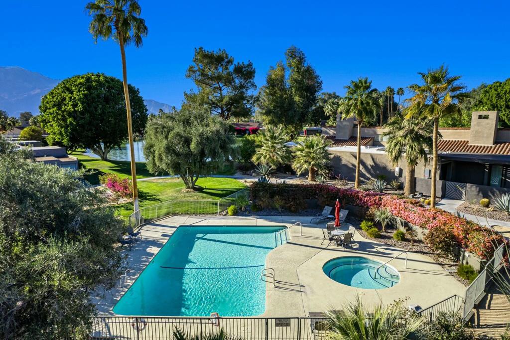 521 Desert West Drive