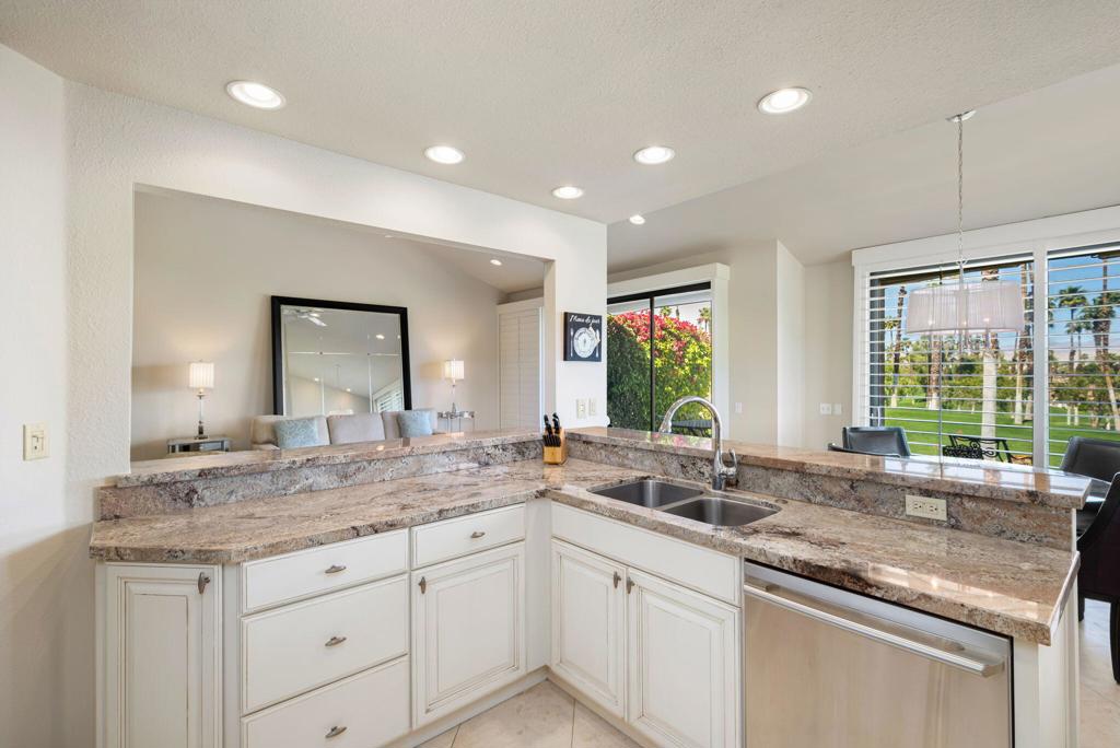 76152 Honeysuckle Drive