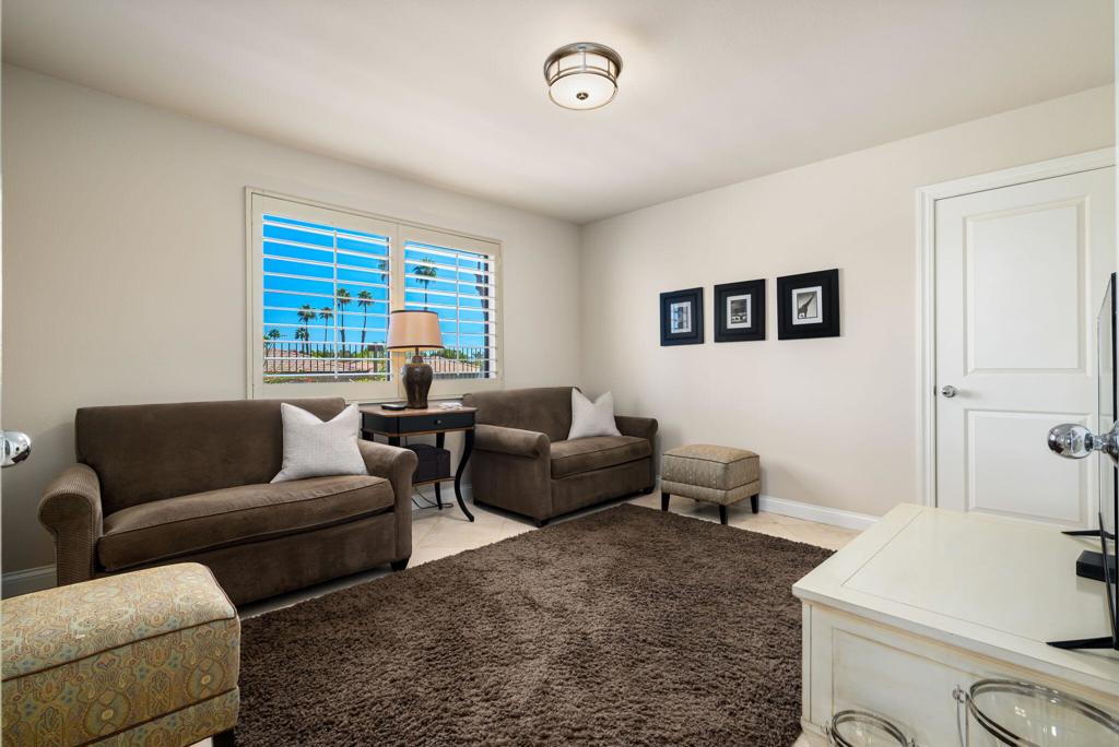 76152 Honeysuckle Drive