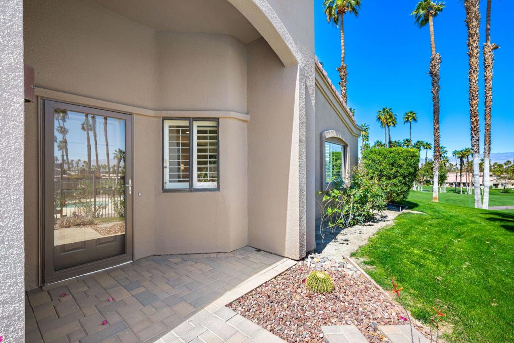 76152 Honeysuckle Drive