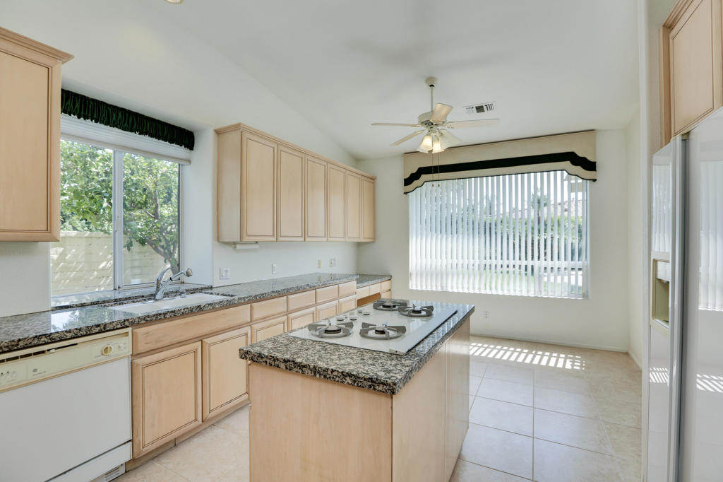 40750 Avenida Arcada